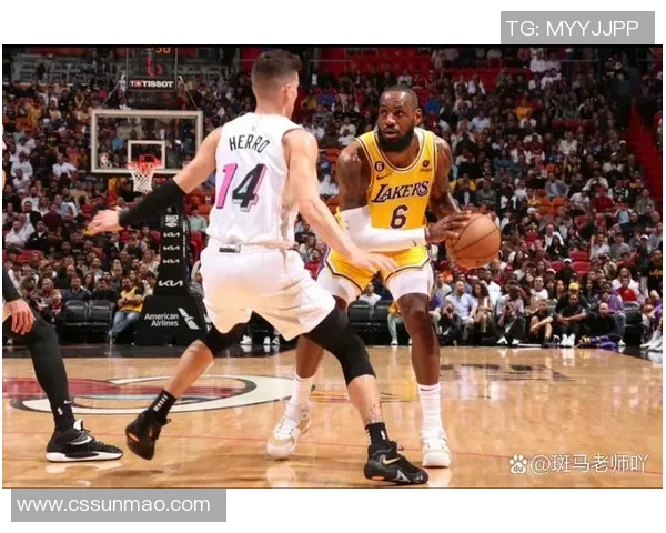 2008年黄蜂与湖人激战回顾：一场经典对决的历史瞬间与战术解析